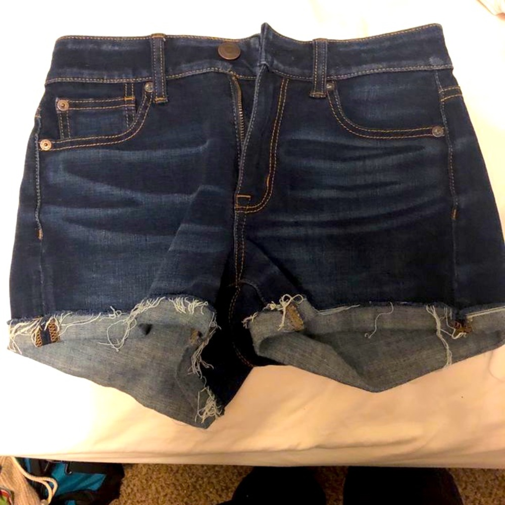 High waisted stretchy denim shorts